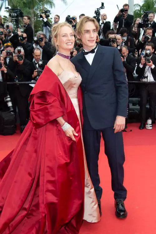 3. Uma Thurman și fiul ei, Levon Hawke