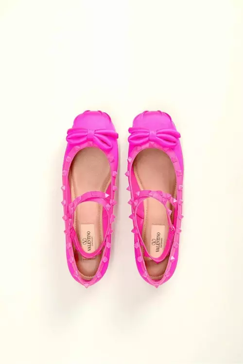 1. @valentino