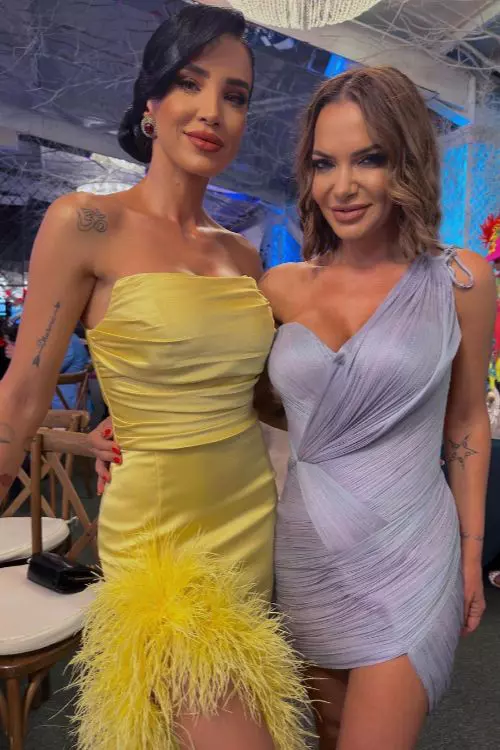11. Adelina Pestrițu și Andreea Antonescu