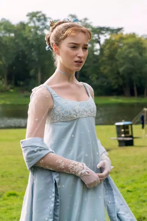 8. Phoebe Dynevor