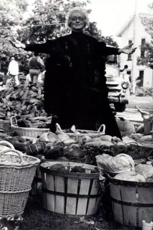 6. Bette Davis - The Dark Secret of Harvest Home