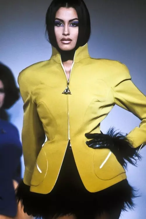 Creație Thierry Mugler (1)
