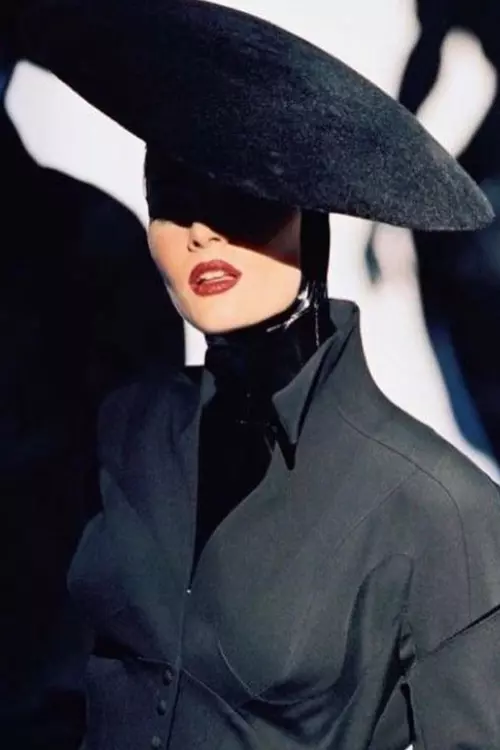 Creație Thierry Mugler (2)