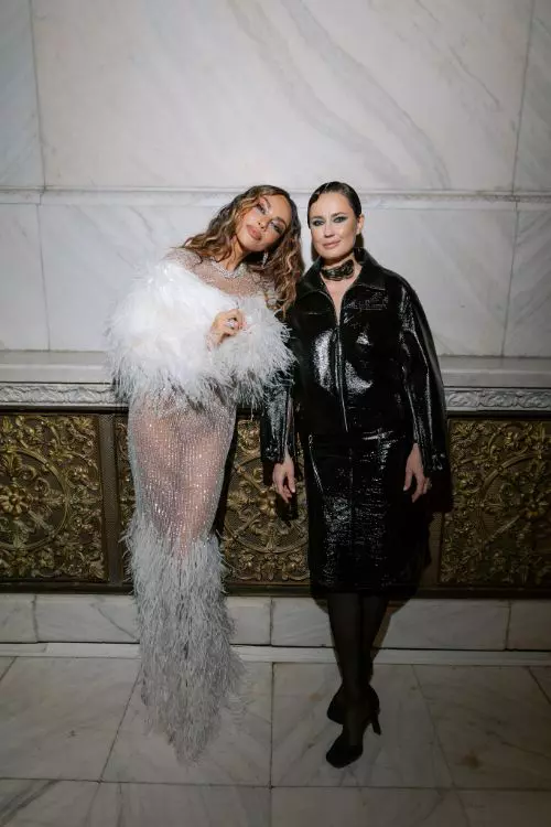 7. Mădălina Ghenea și Roxana Voloșeniuc