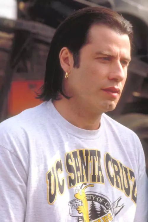 8. John Travolta în Pulp Fiction
