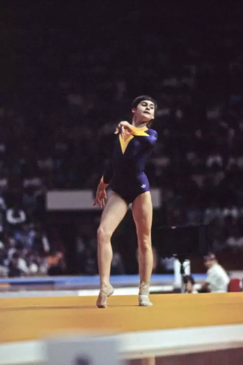 2. Nadia Comăneci