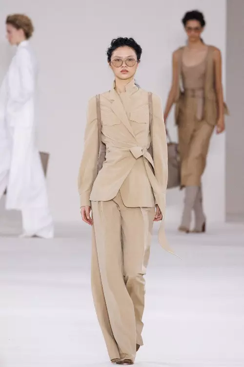 Costum MaxMara