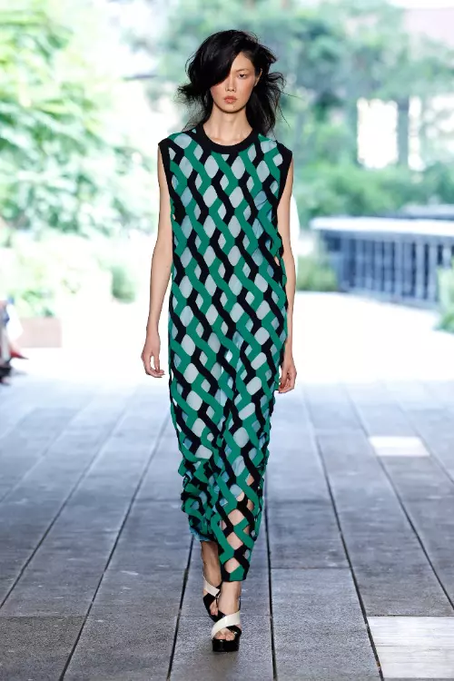 Diane von Furstenberg SS27 (1)