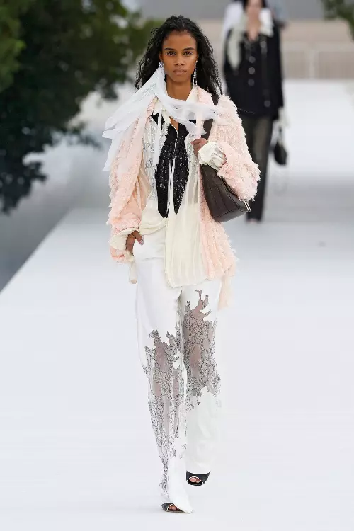 Pantaloni din satin