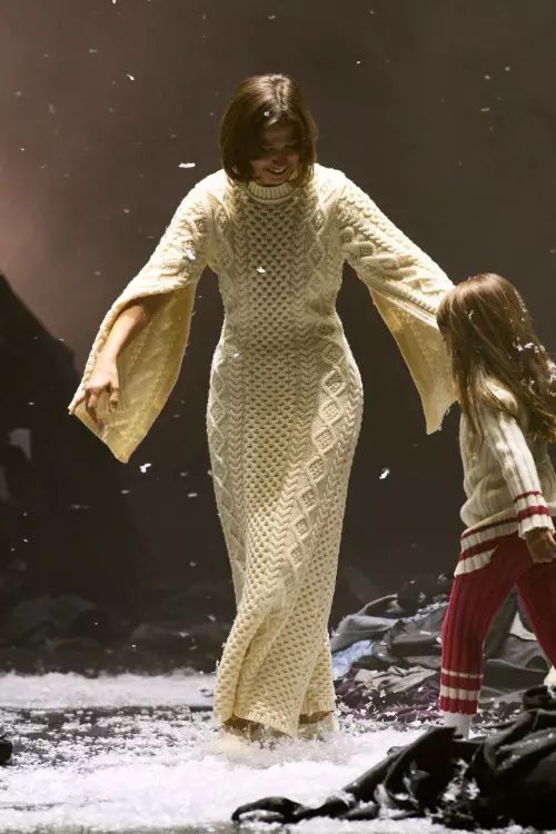 Ami Amalia SS27 la Teatrul Odeon (1)