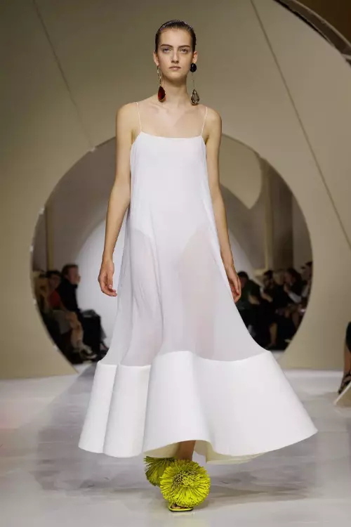 Givenchy SS27 (2)