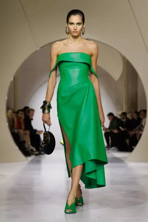 Givenchy SS27 (3)