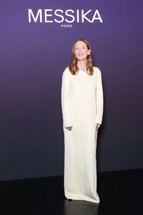 Julianne Moore la Messika