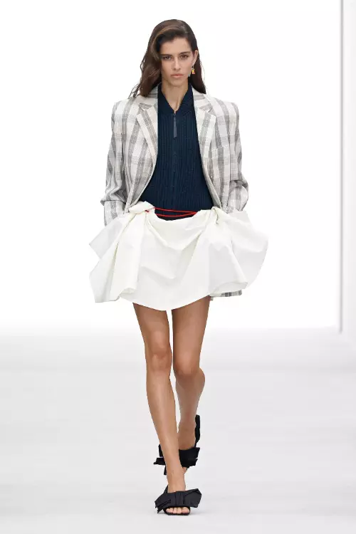Loewe SS27 (10)