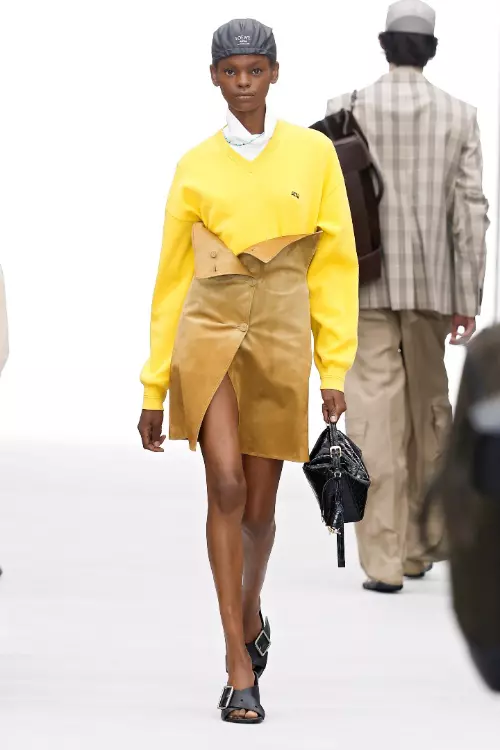 Loewe SS27 (4)