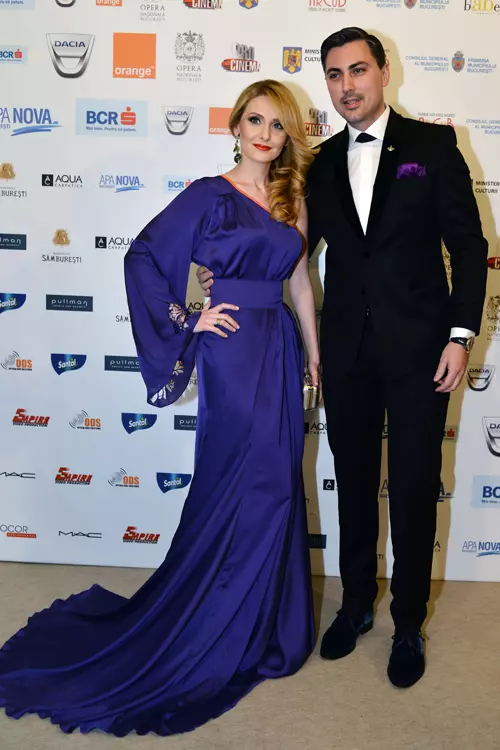 Alina Sorescu (rochie Stephan Pelger) si Alexandru Ciucu