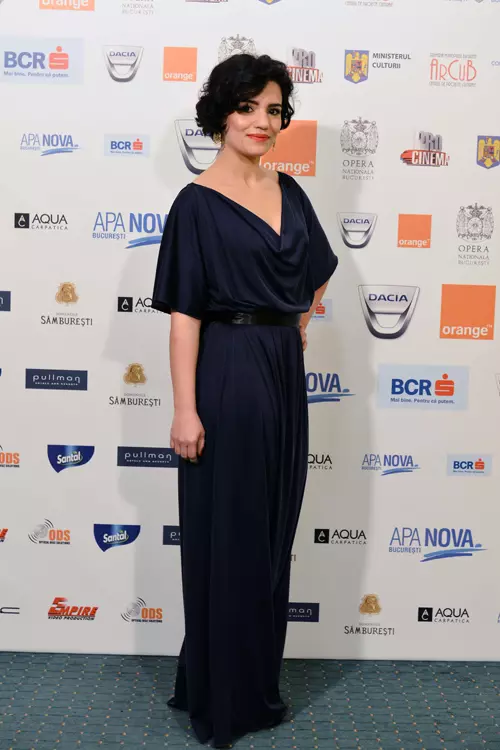 Dorotheea Petre (rochie Stefania Bulboaca)