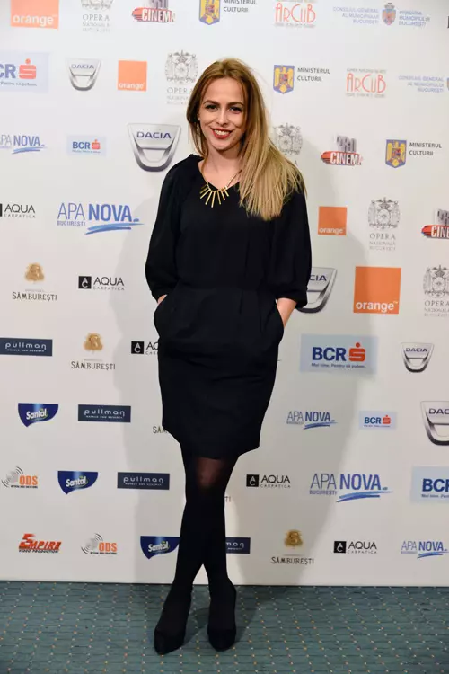 Oana Popoiag (VIVA!)