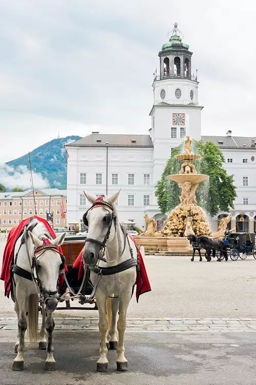 Residenzplatz - Cea mai populara piata din Salzburg