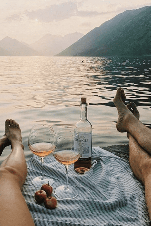 10 idei pentru ca pozele tale de cuplu din vacanta sa fie cu adevarat memorabile