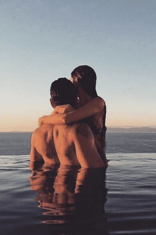 10 idei pentru ca pozele tale de cuplu din vacanta sa fie cu adevarat memorabile