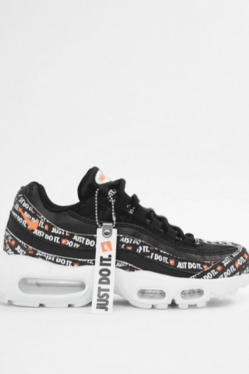 Tenisi Nike, 799 lei