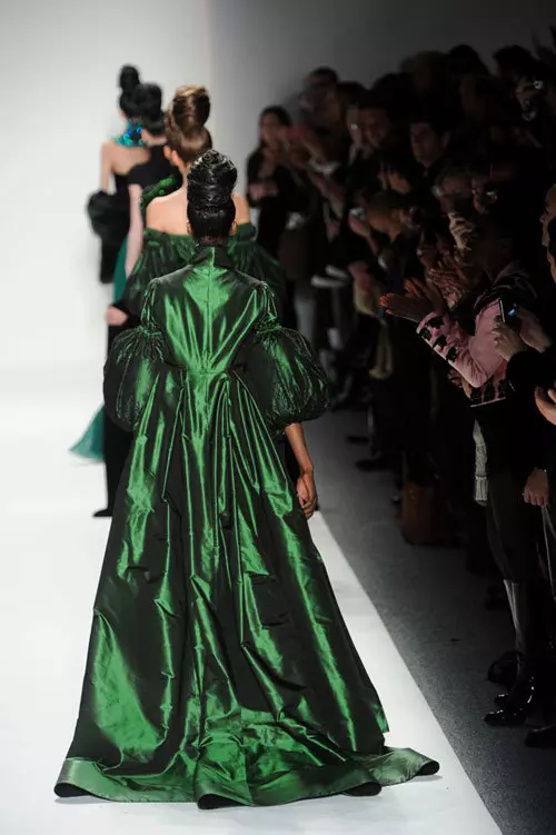 Zang Toi