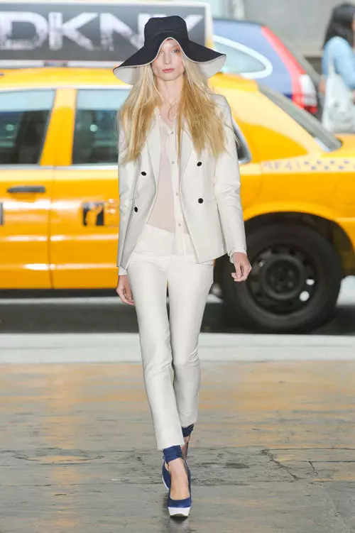 DKNY