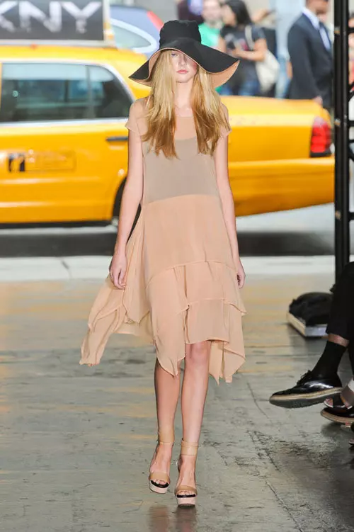 DKNY