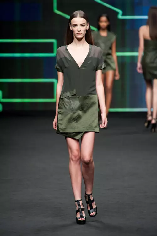 CNC Costume National (3)