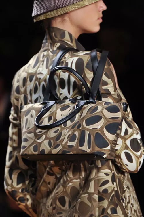 Akris accesorii (27)