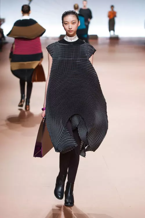 Issey Miyake toamna iarna 2014-2015 (4)