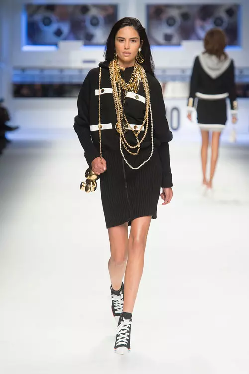 Moschino toamna iarna 2015-2016 (36)