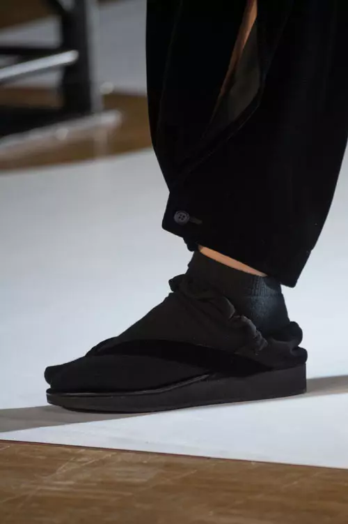 Yohji Yamamoto toamna iarna 2015-2016 accesorii (20)