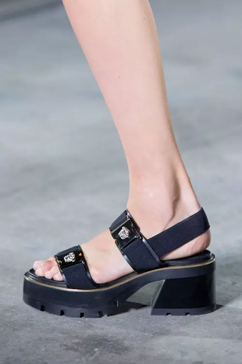 Versace colectia primavara vara 2016 accesorii