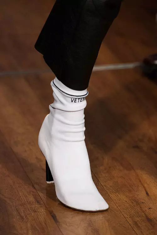 Vetements colectia primavara vara 2016 accesorii (17)