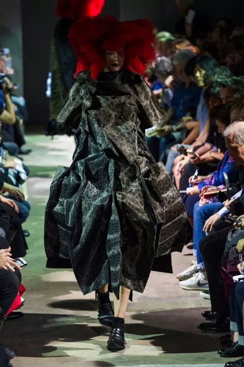 Comme des Garcons colectia primavara vara 2016 (4)