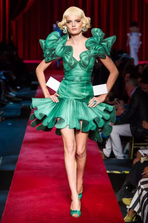 Moschino colectia primavara vara 2017