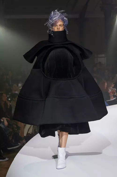 Comme Des Garcons colectia primavara-vara 2017 (1)