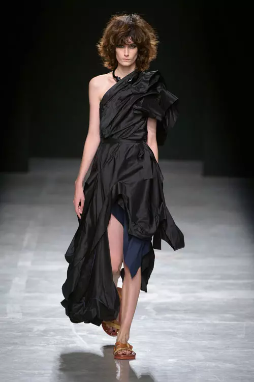 Vivienne Westwood colectia primavara - vara 2017 (59)