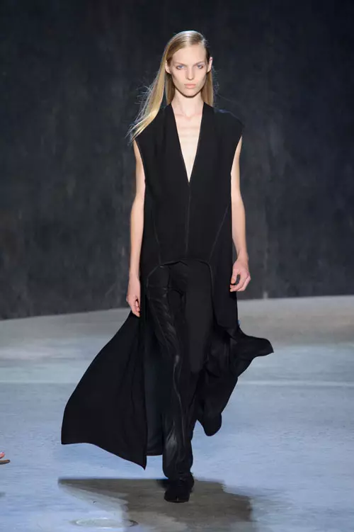 Narciso Rodriguez colectia primavara-vara 2017 (31)