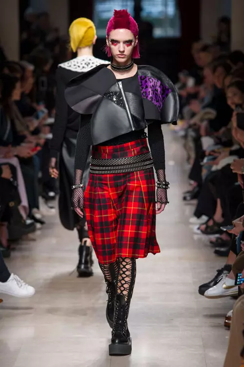 Junya Watanabe colectia toamna iarna 2017-2018 (21)