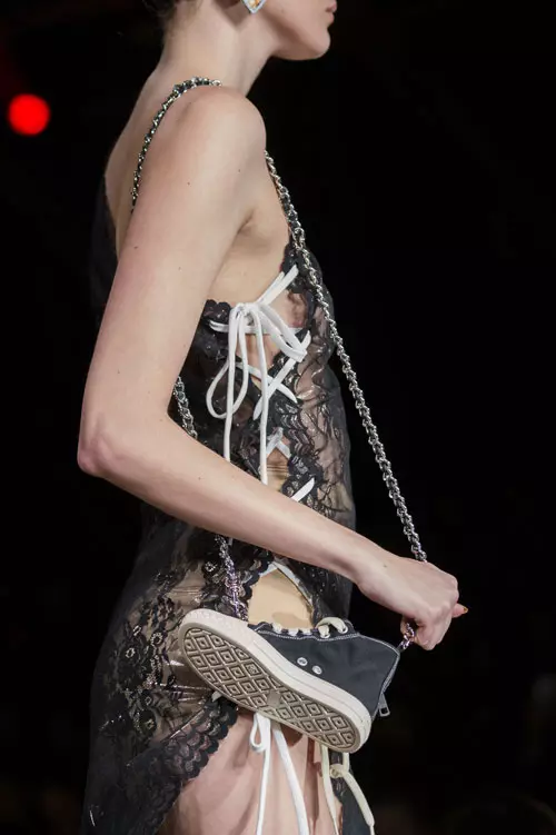 Moschino colectia toamna iarna 2017-2018 accesorii (31)