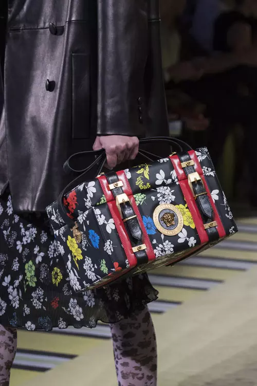 Versace colecția primăvară-vară 2019 accesorii (30)