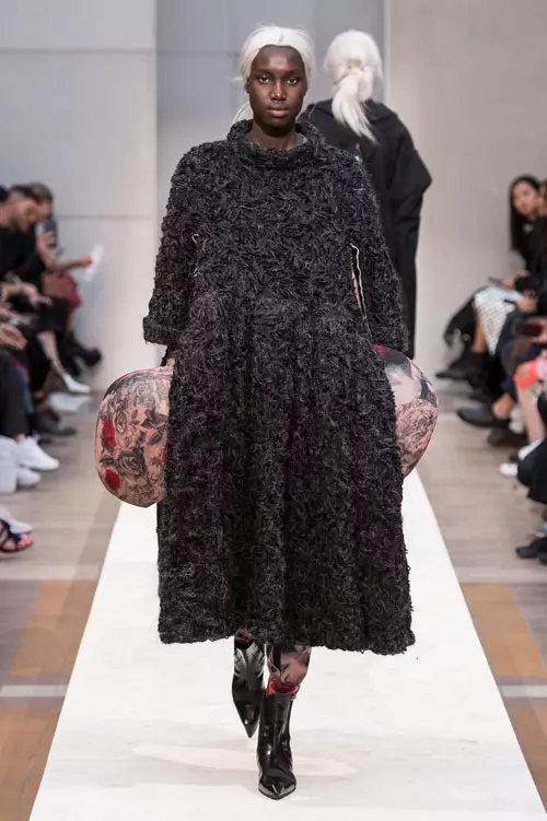 Comme des Garcons primăvară-vară 2019 (11)