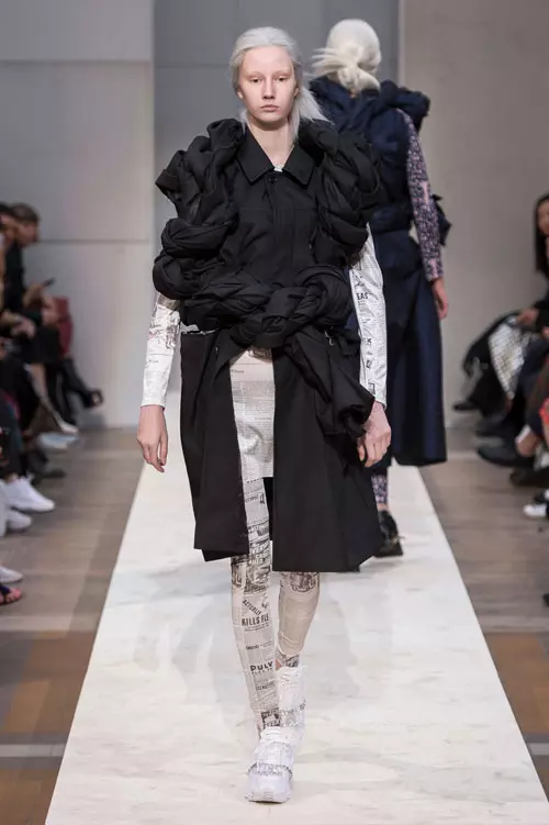 Comme des Garcons primăvară-vară 2019 (15)