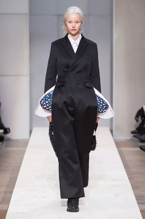 Comme des Garcons primăvară-vară 2019 (26)