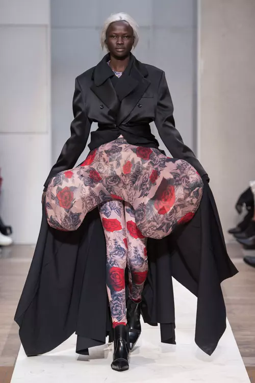 Comme des Garcons primăvară-vară 2019 (30)