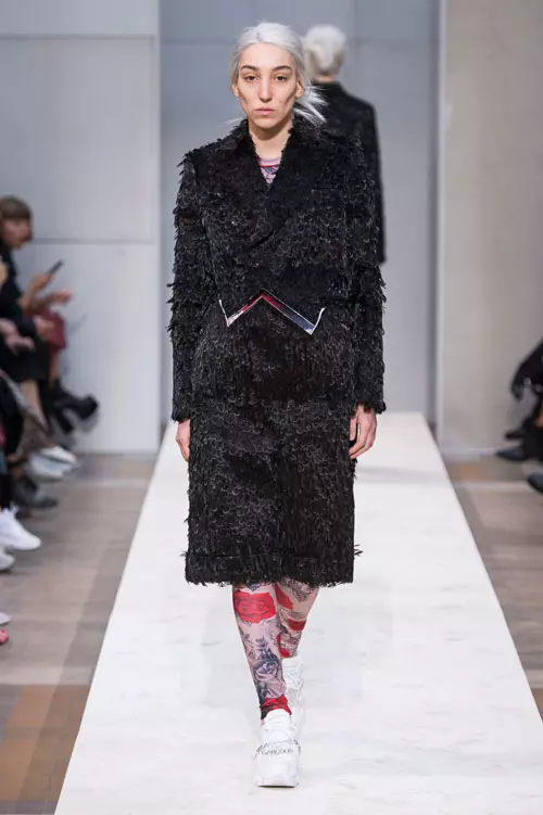 Comme des Garcons primăvară-vară 2019 (5)