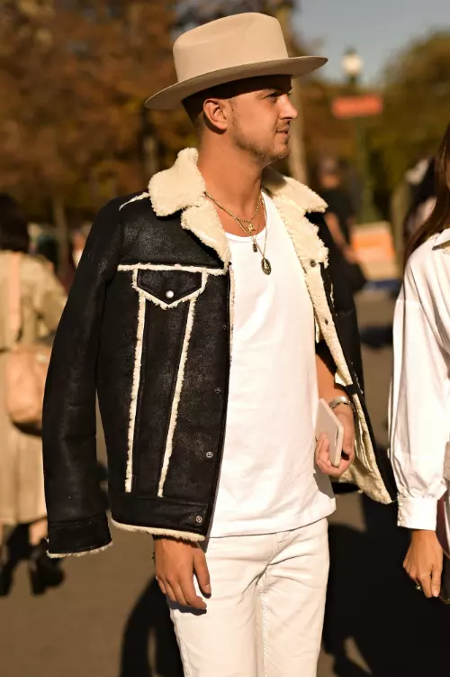 10 feluri de a purta pălăria în moda masculină (10)
